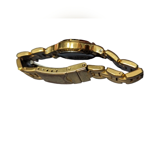 GUESS 100M WATERPRO WOMENS WATCH gold TONE RUNNING NEW BATTERY - Picture 7 of 12